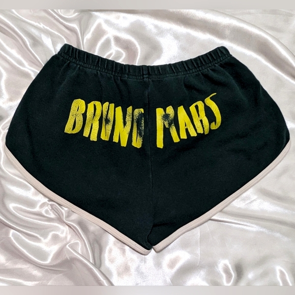 American Apparel Women's Medium Dark Green Bruno Mars Graphic Tour Booty Shorts - Picture 2 of 5